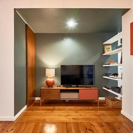 Elegant In Graca! Apartment