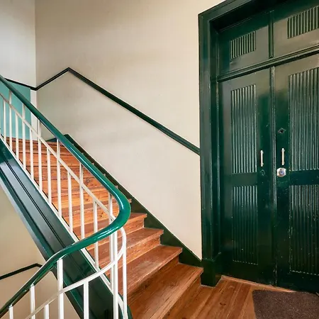 Elegant In Graca! Apartment *